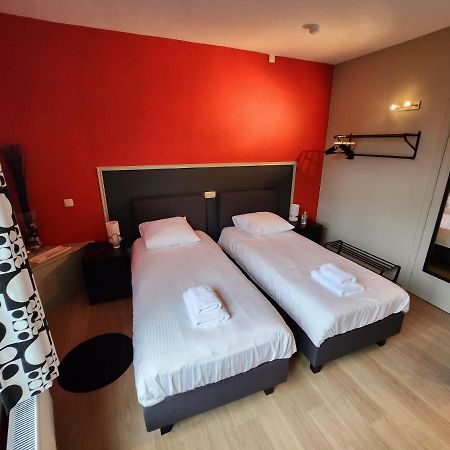 Hotel Francorchamps Pitlane Lodge Exterior photo