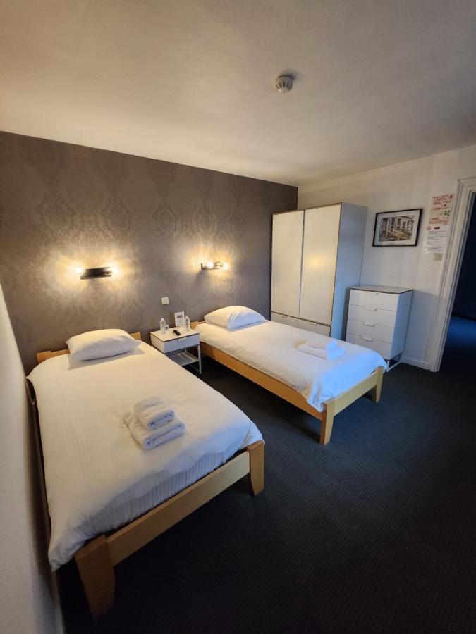 Hotel Francorchamps Pitlane Lodge Exterior photo